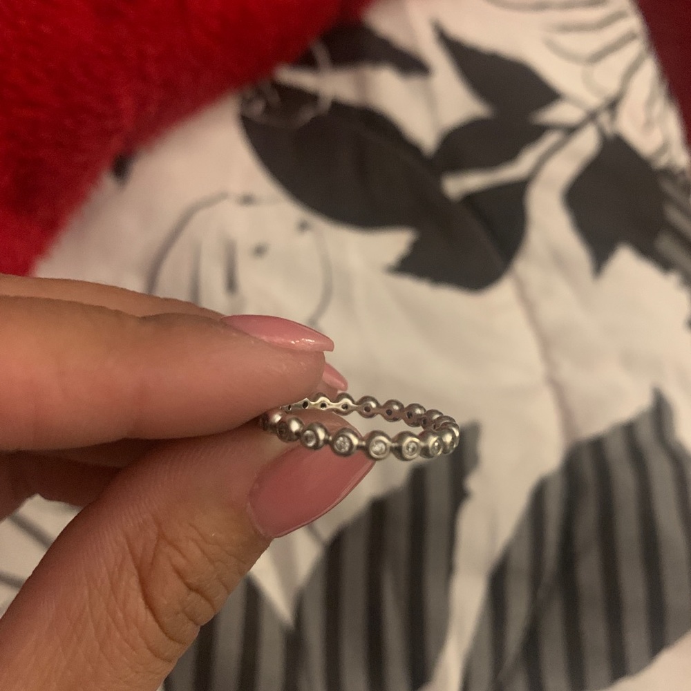 Pandora ring size 7.5